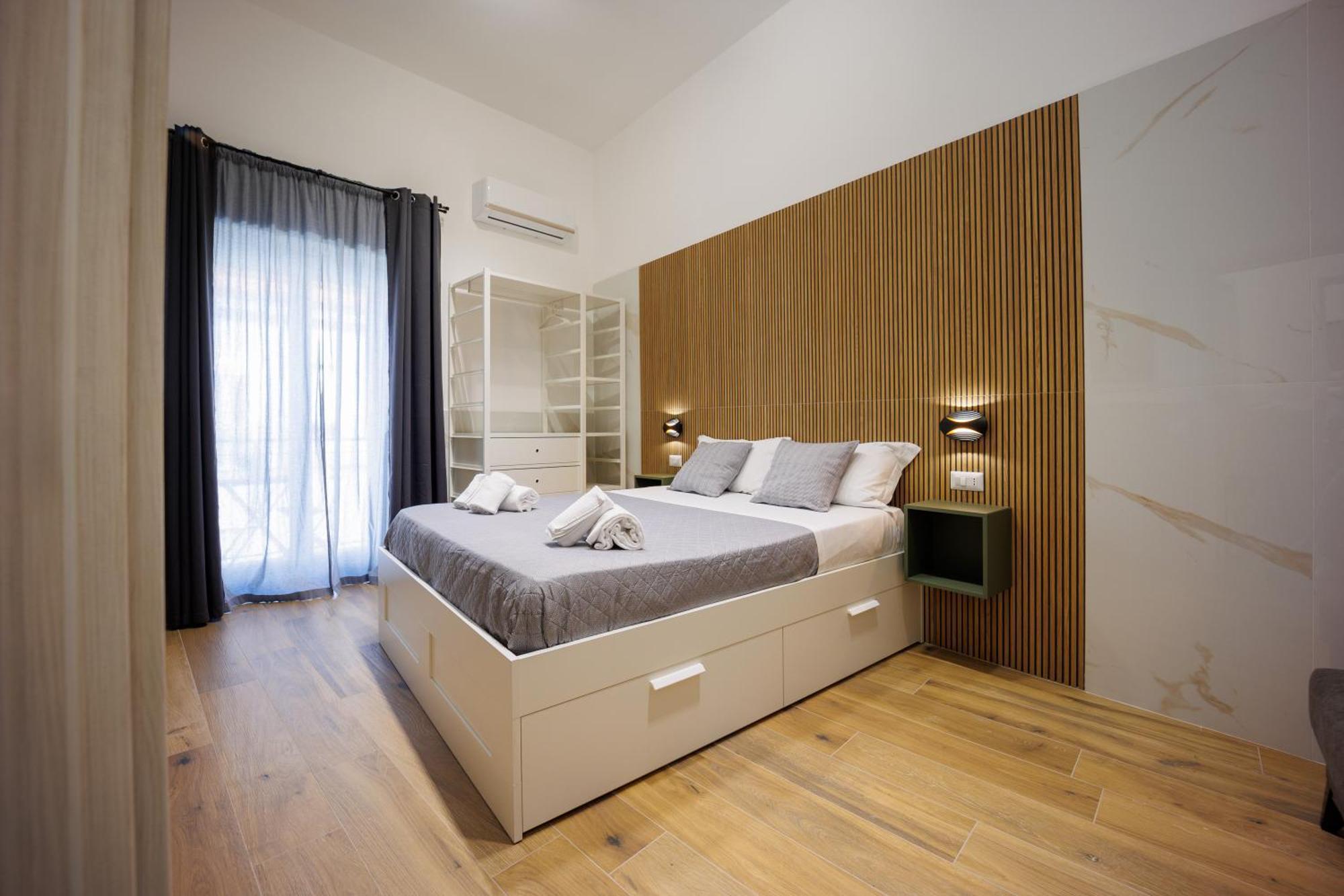 Mike Suite Napoli Bagian luar foto